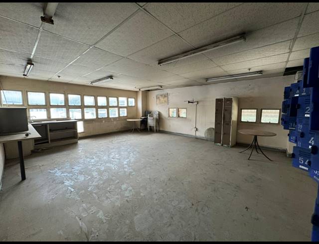 3,562M² WAREHOUSE TO LET IN INDUSTRIA WEST